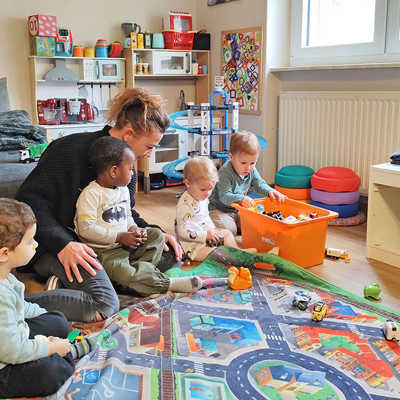 Jennifer Krämer ist schon seit einigen Jahren als Tagesmutter tätig. Die Gruppen in diesem Betreuungsmodell können maximal fünf Kinder umfassen. Foto: privat